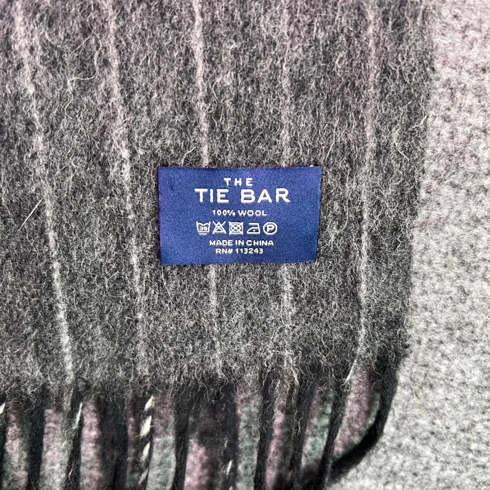 The Tie Bar Gray Pinstripe 100% Wool Scarf Fringe Winter Outdoor Dressy Business